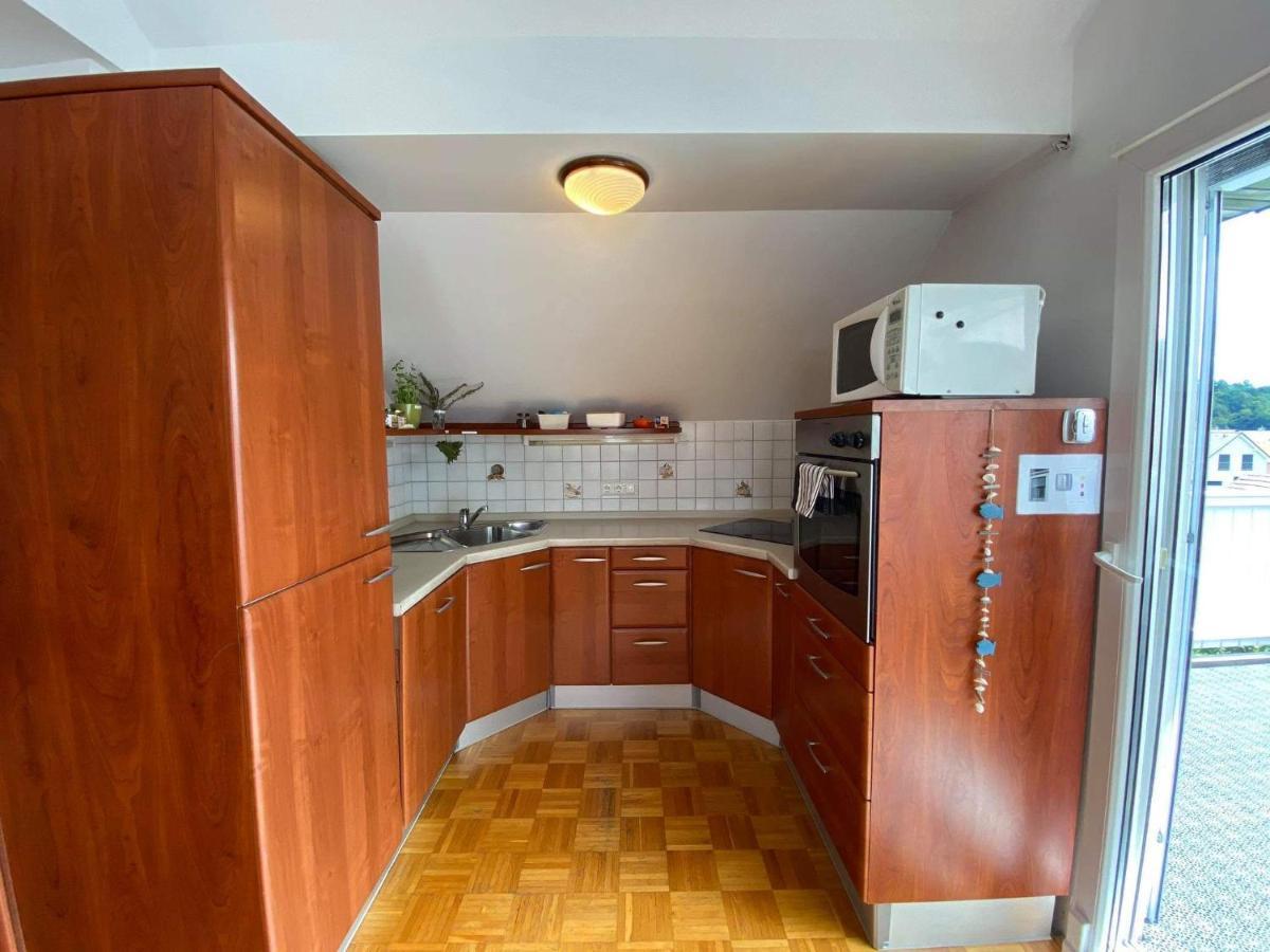 Apartment Kranj - huge terrace, free P, WI - FI, AC Buitenkant foto